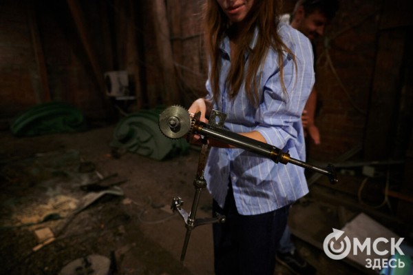 "Они реагируют на погоду": интервью со смотрителем главных часов Омска