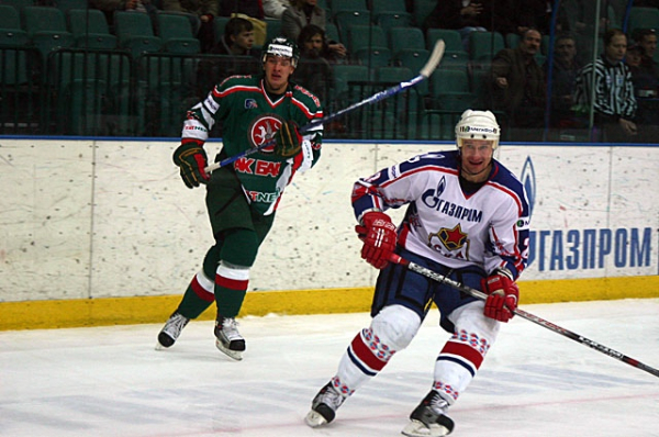 Юрий Панов: "Авангард" для меня - это дом родной. Но пока работаю не дома". Юрий Панов: "Авангард" для меня - это дом родной. Но пока работаю не дома".