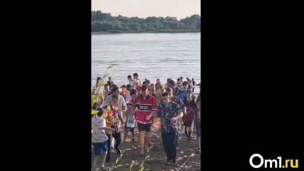 «Поездка — бомба»: капитан омского «Авангарда» Шарипзянов приехал на вечеринку на квадроцикле