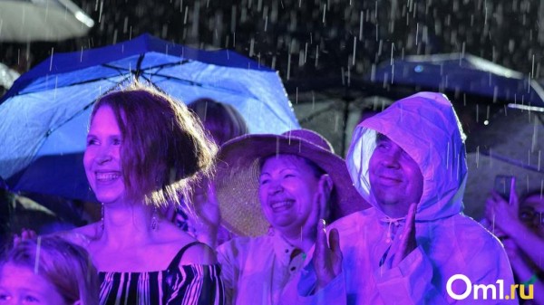 Рабочая неделя в Омске начнётся с дождя, но затем горожан ожидает сюрприз