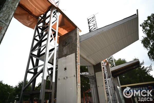 Сайдинг, асфальт и система распознавания лиц: что делают с парком им. 30-летия ВЛКСМ