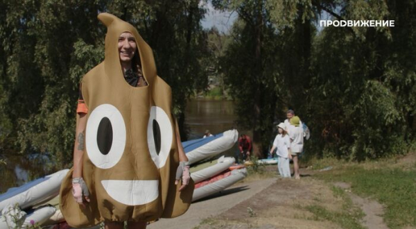 Подтаявшее мороженое и русалки отправились в массовый заплыв по Оми