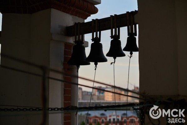 Каким Омск видится с высоты: поднимаемся на колокольню в центре города