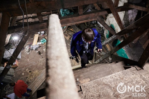 "Они реагируют на погоду": интервью со смотрителем главных часов Омска