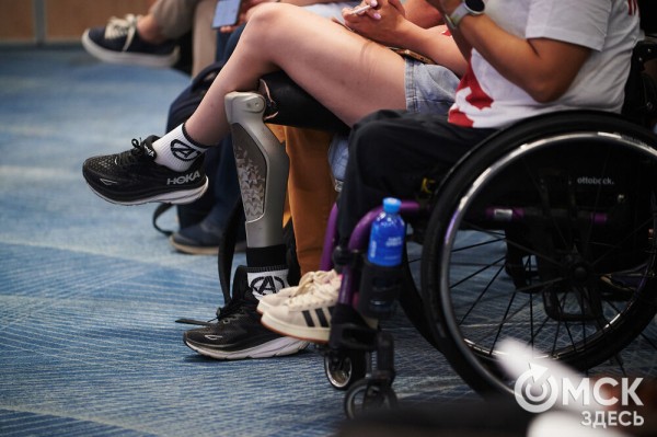 "Снова отправимся в баню". Кенийские бегуны намерены побить рекорд омского марафона