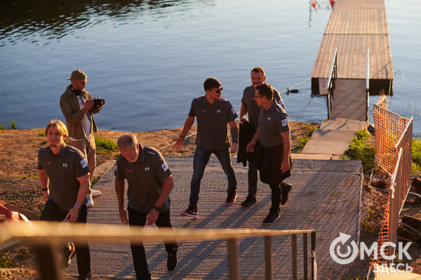 Оперились! "Авангард" презентовался к новому сезону Оперились! "Авангард" презентовался к новому сезону