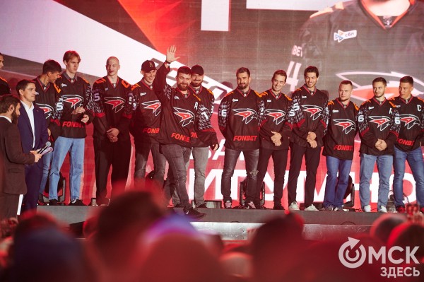 Оперились! "Авангард" презентовался к новому сезону Оперились! "Авангард" презентовался к новому сезону