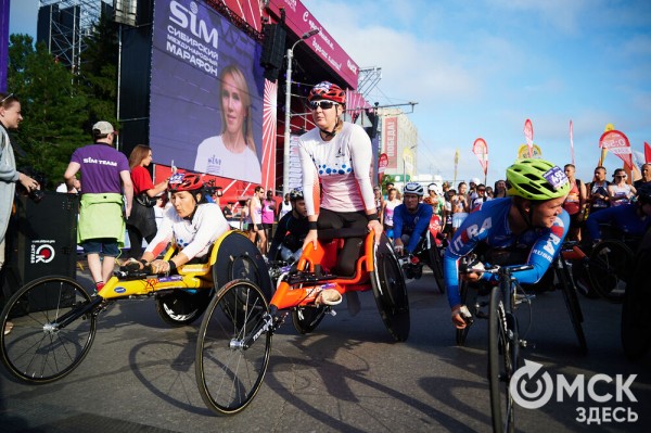 Россиянин Андрей Янович прервал победную серию кенийцев на Сибирском международном марафоне - 2025