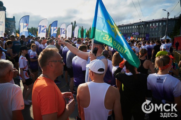 Россиянин Андрей Янович прервал победную серию кенийцев на Сибирском международном марафоне - 2025