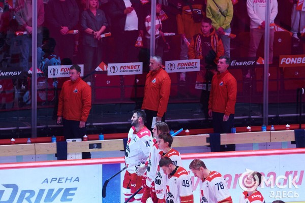 "Авангард" забросил три безответные шайбы "Локомотиву" на Кубке Блинова