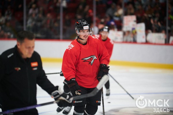 Ги Буше снял отпускную "ржавчину" с хоккеистов "Авангарда" Ги Буше снял отпускную "ржавчину" с хоккеистов "Авангарда"