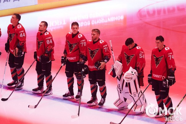 "Авангард" забросил три безответные шайбы "Локомотиву" на Кубке Блинова