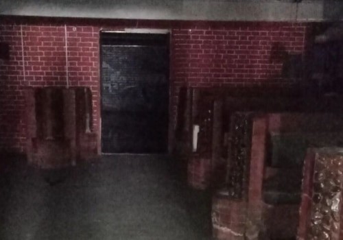 В Омске снова попробуют сдать в аренду помещение, где раньше было кафе «Подвальчик»