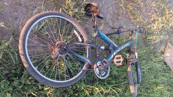 На трассе под Омском сбили мальчика на велосипеде