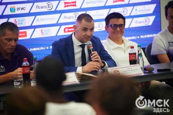 "Снова отправимся в баню". Кенийские бегуны намерены побить рекорд омского марафона