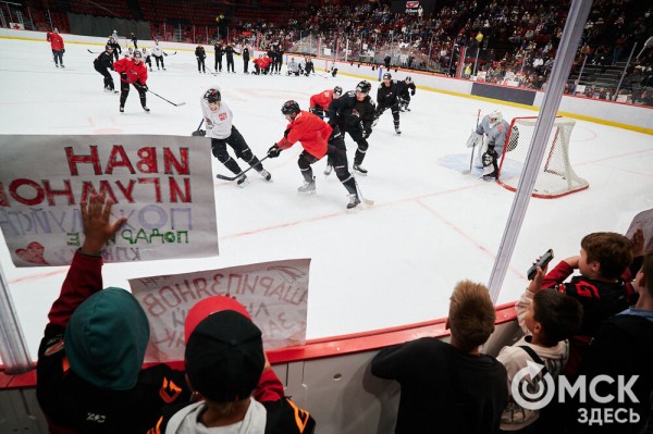 Ги Буше снял отпускную "ржавчину" с хоккеистов "Авангарда" Ги Буше снял отпускную "ржавчину" с хоккеистов "Авангарда"