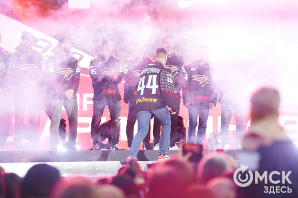 Оперились! "Авангард" презентовался к новому сезону Оперились! "Авангард" презентовался к новому сезону