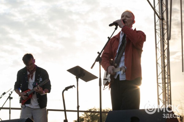 Музыкальный "звездопад". Именитые артисты поздравили Омск с праздником Музыкальный "звездопад". Именитые артисты поздравили Омск с праздником