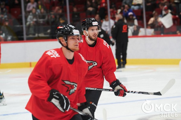 Ги Буше снял отпускную "ржавчину" с хоккеистов "Авангарда" Ги Буше снял отпускную "ржавчину" с хоккеистов "Авангарда"