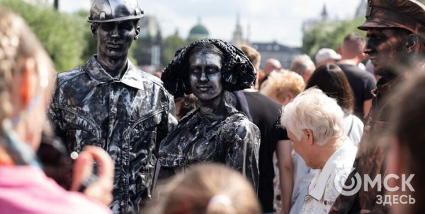 Порадовать обратной связью: омичам предложили оценить, как прошёл День города