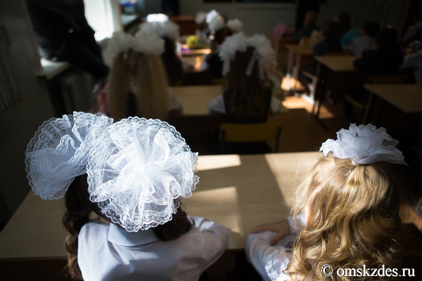 Хвалите, а не ругайте: как без стресса подготовить первоклассника к школе Хвалите, а не ругайте: как без стресса подготовить первоклассника к школе