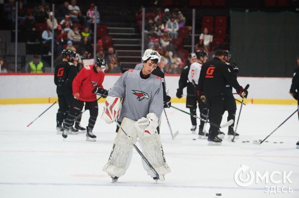 Ги Буше снял отпускную "ржавчину" с хоккеистов "Авангарда" Ги Буше снял отпускную "ржавчину" с хоккеистов "Авангарда"