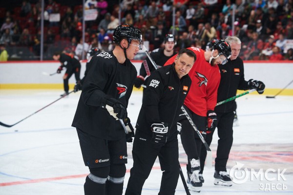 Ги Буше снял отпускную "ржавчину" с хоккеистов "Авангарда" Ги Буше снял отпускную "ржавчину" с хоккеистов "Авангарда"