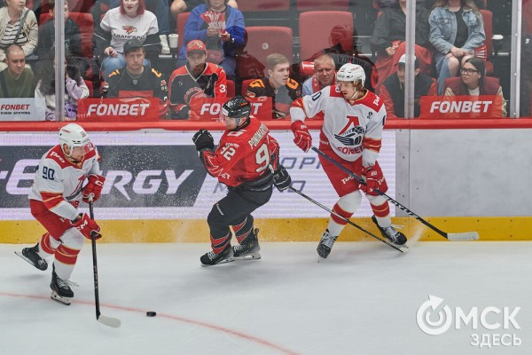 "Авангард" забросил три безответные шайбы "Локомотиву" на Кубке Блинова