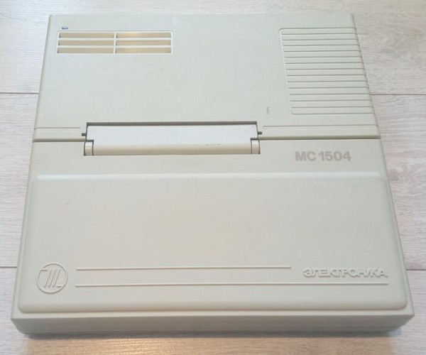 Омский музей Ретро-ЭВМ пополнил новый экспонат Омский музей Ретро-ЭВМ пополнил новый экспонат