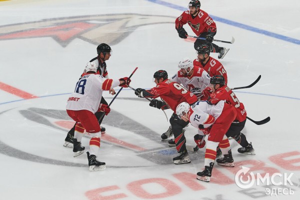 "Авангард" забросил три безответные шайбы "Локомотиву" на Кубке Блинова