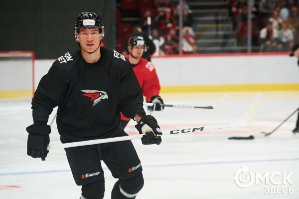 Ги Буше снял отпускную "ржавчину" с хоккеистов "Авангарда" Ги Буше снял отпускную "ржавчину" с хоккеистов "Авангарда"