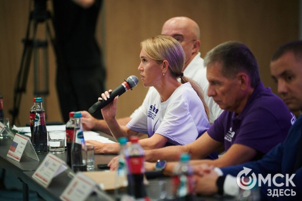 "Снова отправимся в баню". Кенийские бегуны намерены побить рекорд омского марафона