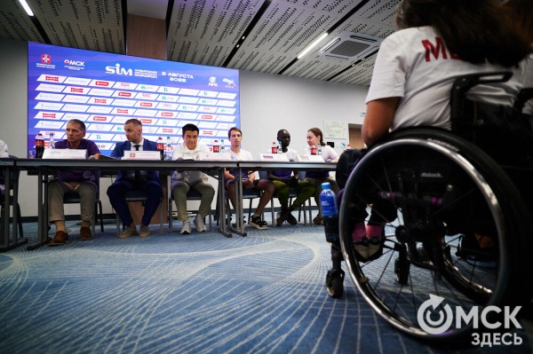 "Снова отправимся в баню". Кенийские бегуны намерены побить рекорд омского марафона