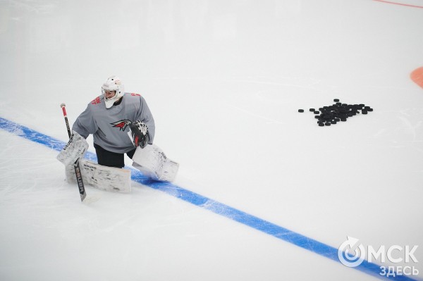 Ги Буше снял отпускную "ржавчину" с хоккеистов "Авангарда" Ги Буше снял отпускную "ржавчину" с хоккеистов "Авангарда"