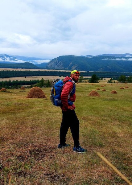 Омич Иван Давыдов завершил свой беговой проект от Кызыла до Карагемского прорыва
