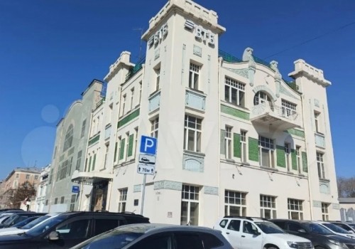 В Омске продали особняк на Тарской, где раньше работал банк ВТБ