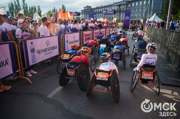 Россиянин Андрей Янович прервал победную серию кенийцев на Сибирском международном марафоне - 2025