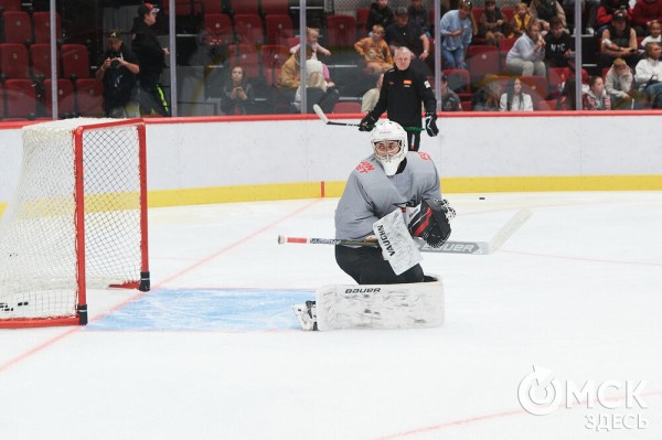 Ги Буше снял отпускную "ржавчину" с хоккеистов "Авангарда" Ги Буше снял отпускную "ржавчину" с хоккеистов "Авангарда"
