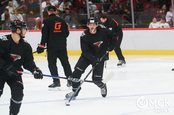 Ги Буше снял отпускную "ржавчину" с хоккеистов "Авангарда" Ги Буше снял отпускную "ржавчину" с хоккеистов "Авангарда"