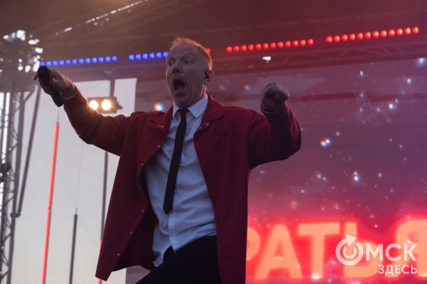 Музыкальный "звездопад". Именитые артисты поздравили Омск с праздником Музыкальный "звездопад". Именитые артисты поздравили Омск с праздником