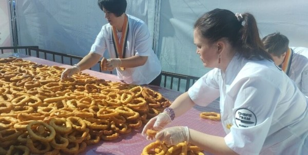 В Калачинске "варят" гастрономический рекорд