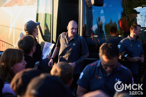 Оперились! "Авангард" презентовался к новому сезону Оперились! "Авангард" презентовался к новому сезону