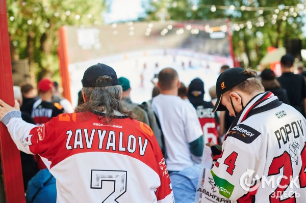 Оперились! "Авангард" презентовался к новому сезону Оперились! "Авангард" презентовался к новому сезону