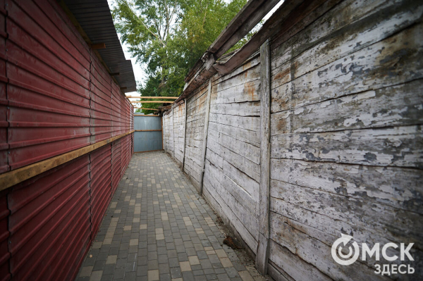 От заброшки к музею. Как омские краеведы возвращают к жизни лечебницу XIX века