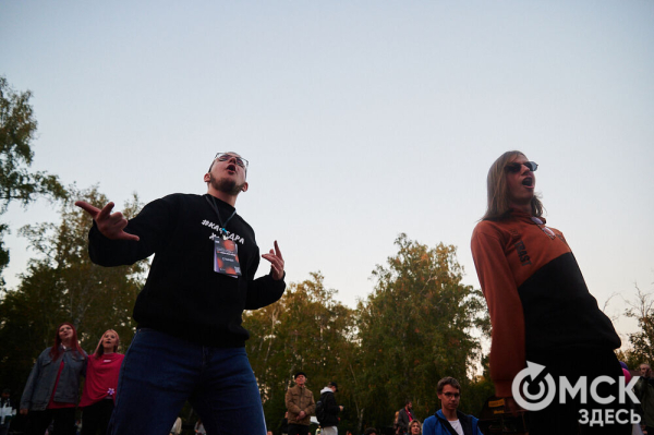 Движение вперёд: начало "ОмФеста-2025" - экспедиция в мир стартапов и неограниченных возможностей