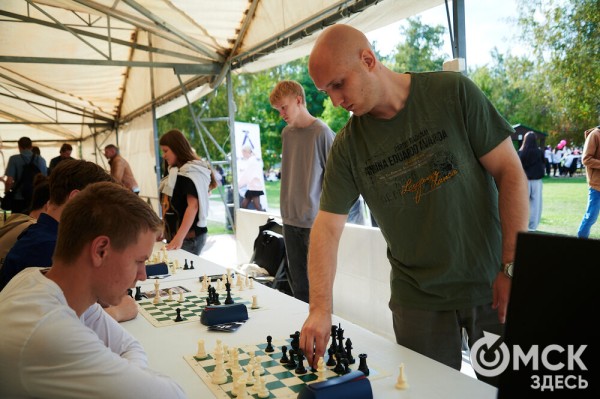 Движение вперёд: начало "ОмФеста-2025" - экспедиция в мир стартапов и неограниченных возможностей