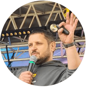 Думаем о будущем, вспоминая прошлое. В Омске стартовал "ОмФест-2025"