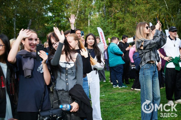 Движение вперёд: начало "ОмФеста-2025" - экспедиция в мир стартапов и неограниченных возможностей