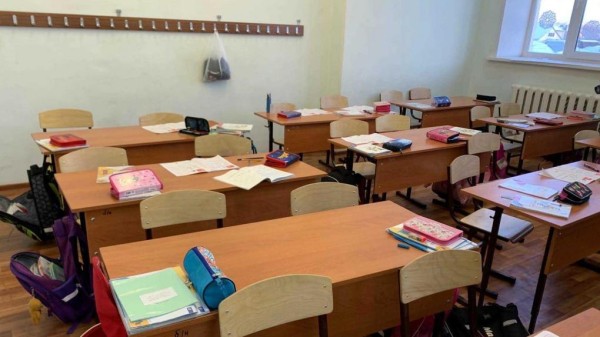 В омских школах и детсадах зафиксирован всплеск инфекции: массово вводится карантин