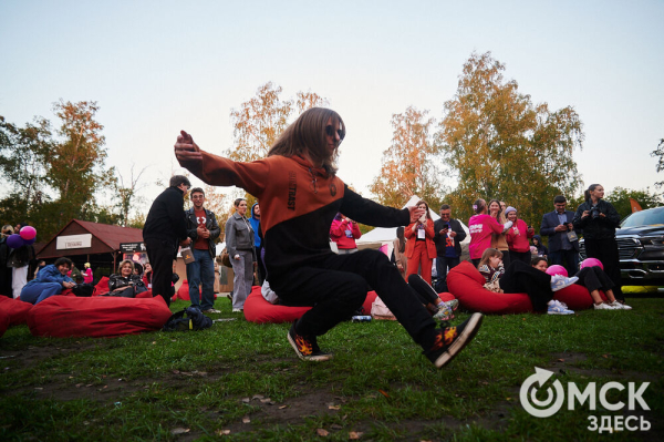 Движение вперёд: начало "ОмФеста-2025" - экспедиция в мир стартапов и неограниченных возможностей